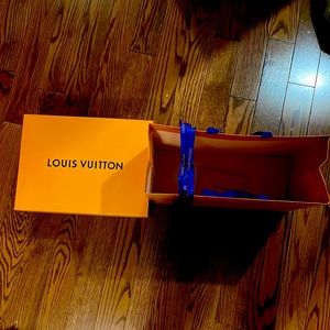 Louis Vuitton box & bag